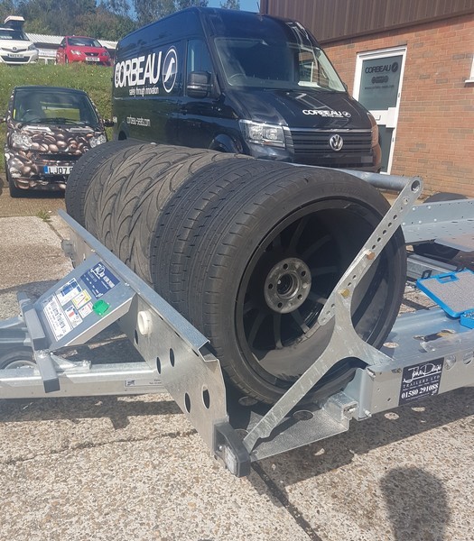 Ifor Williams tyre rack locking mechanism